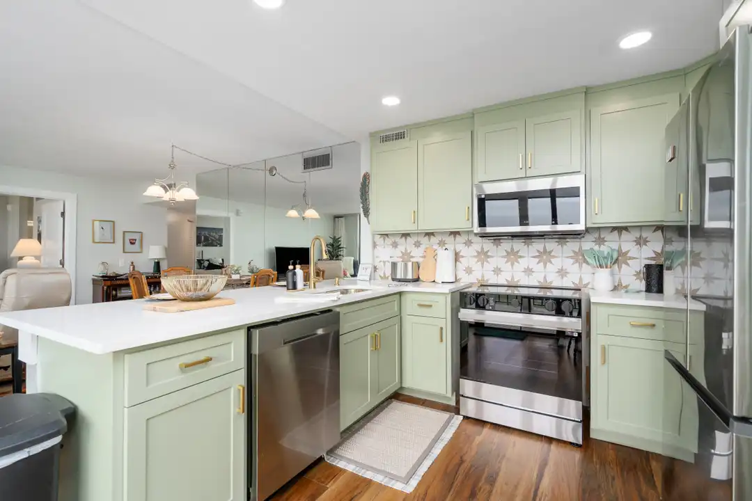 6180 Sun Blvd unit 506 - More