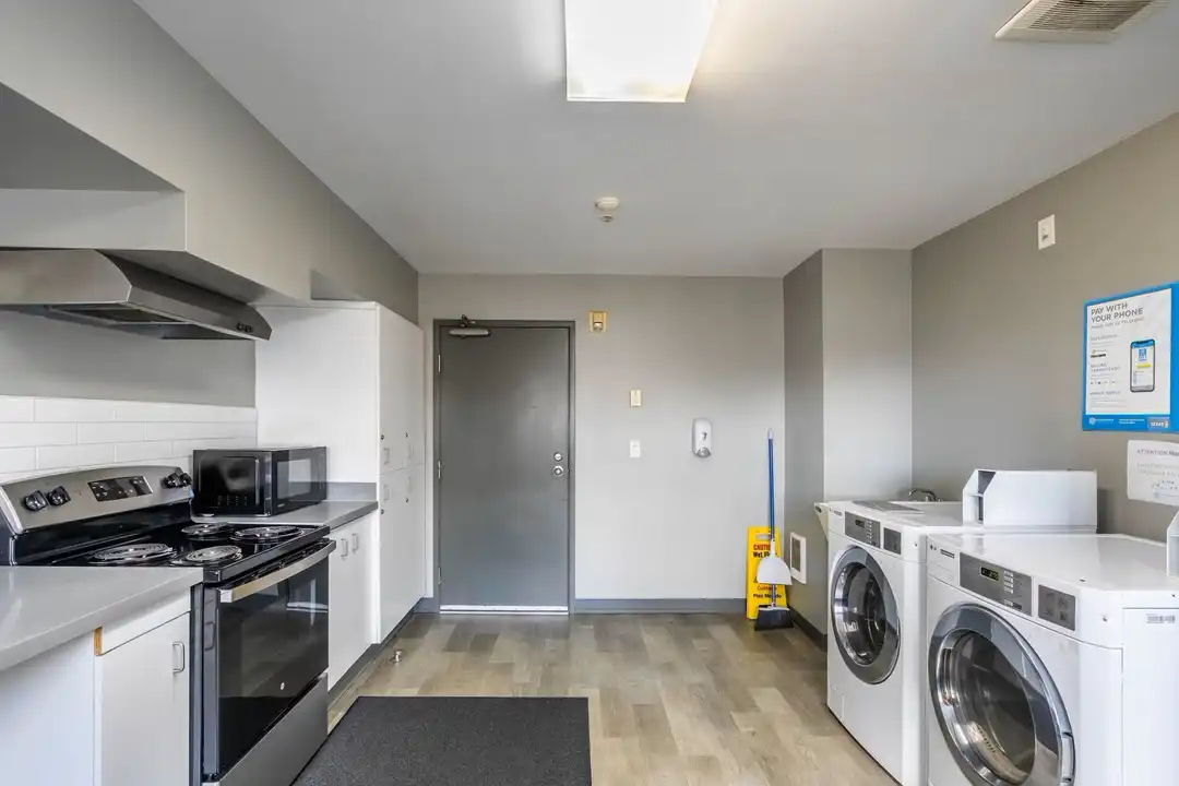 Apartment in Seattle - View 5