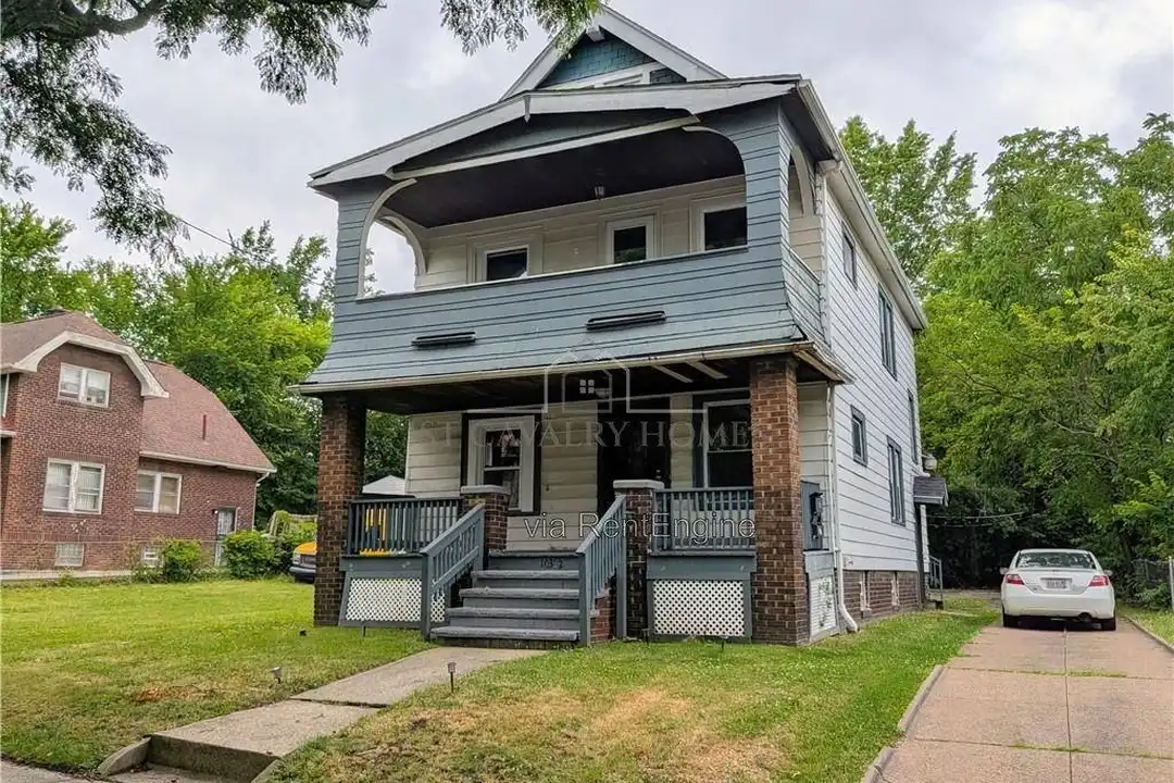 10302 Lamontier Ave – photo 1