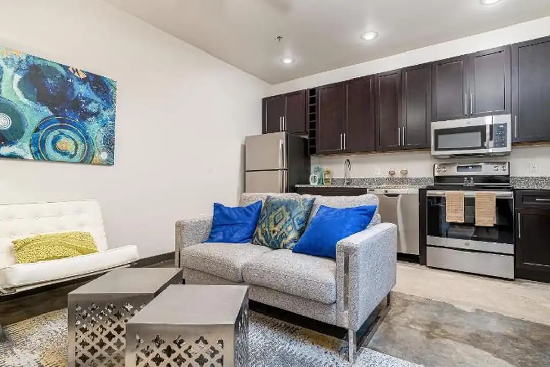 Apartment in Burlington - View 4