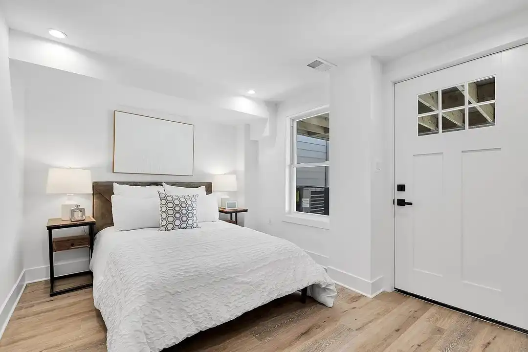 518 Buchanan St NW - More