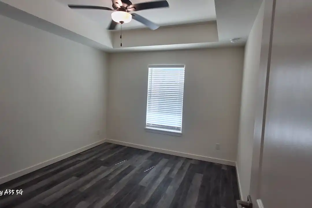 3170 Oleander Ave - View 4