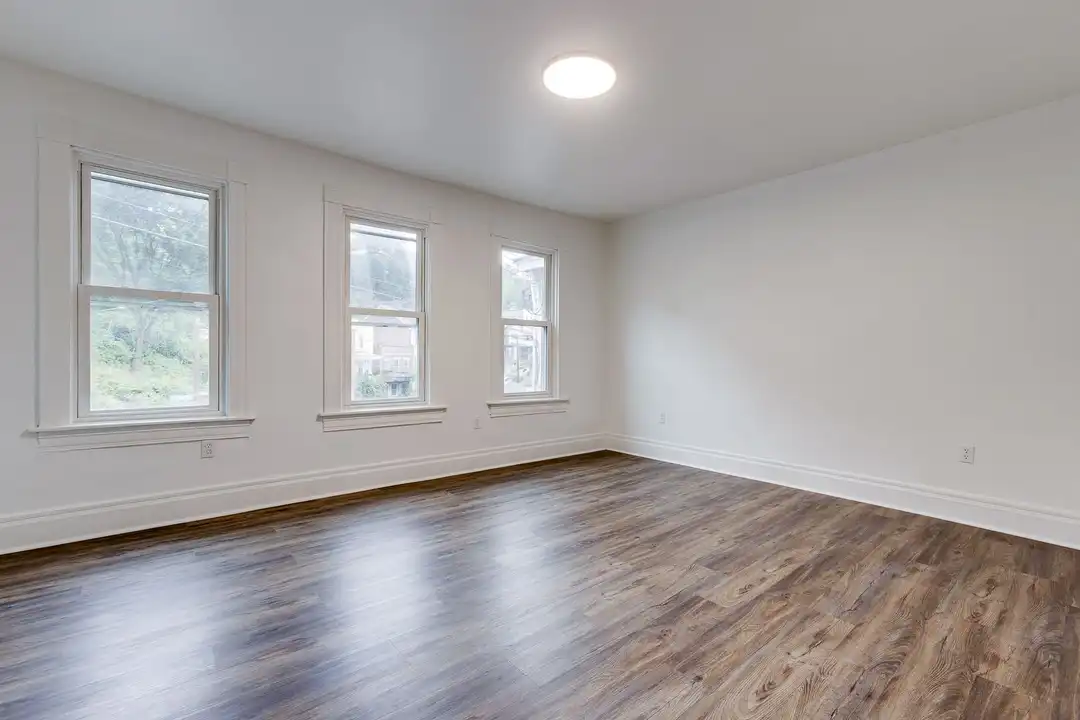 2641 S 18th St unit Apt 2 – photo 1