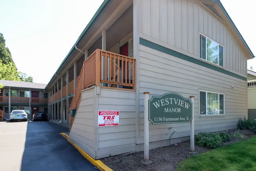1136 Fairmount Ave S unit 10 - View 2