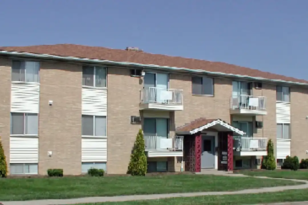 Brush Apartment – photo 1