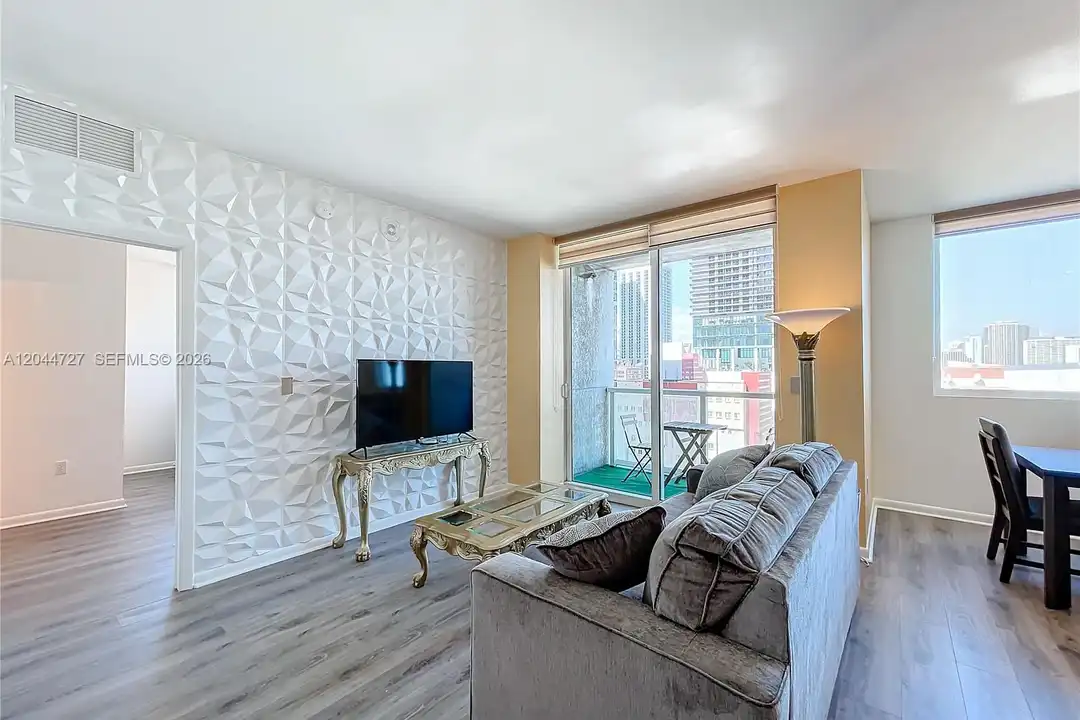 244 Biscayne Blvd unit 1108 - View 3