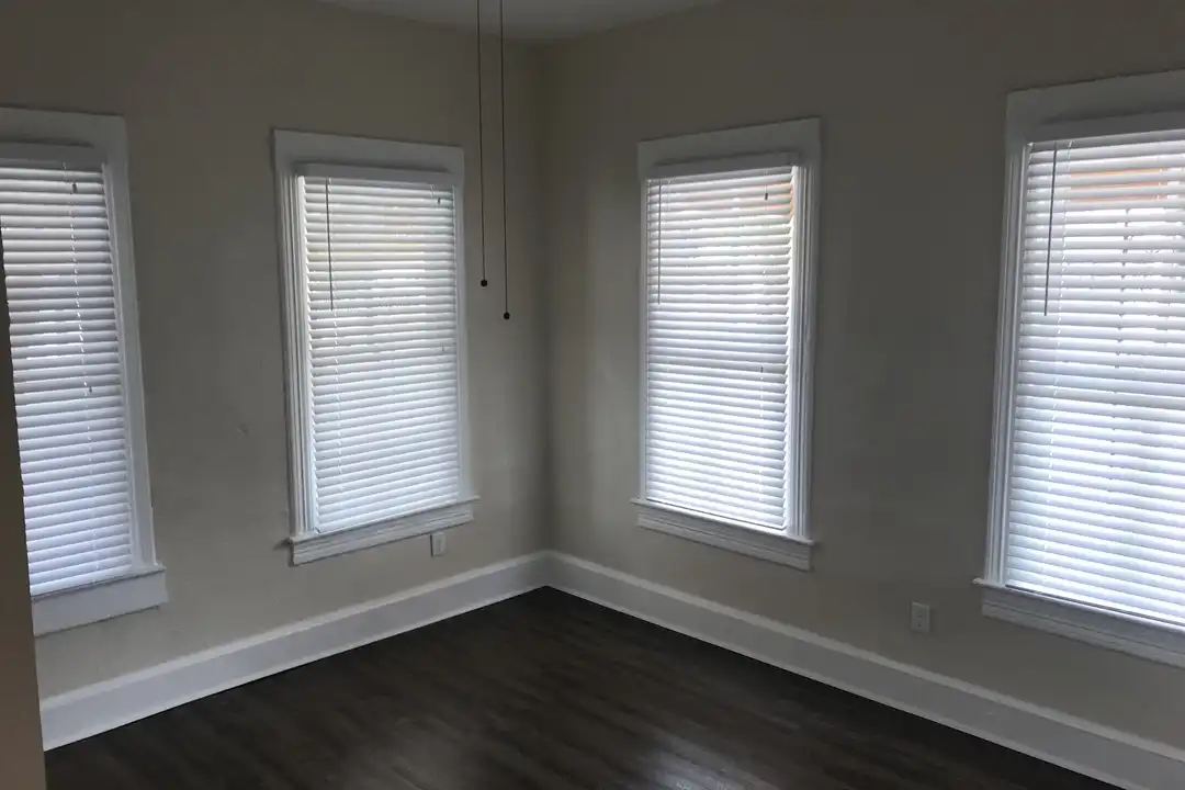 2109 W Cypress St – pohled 6