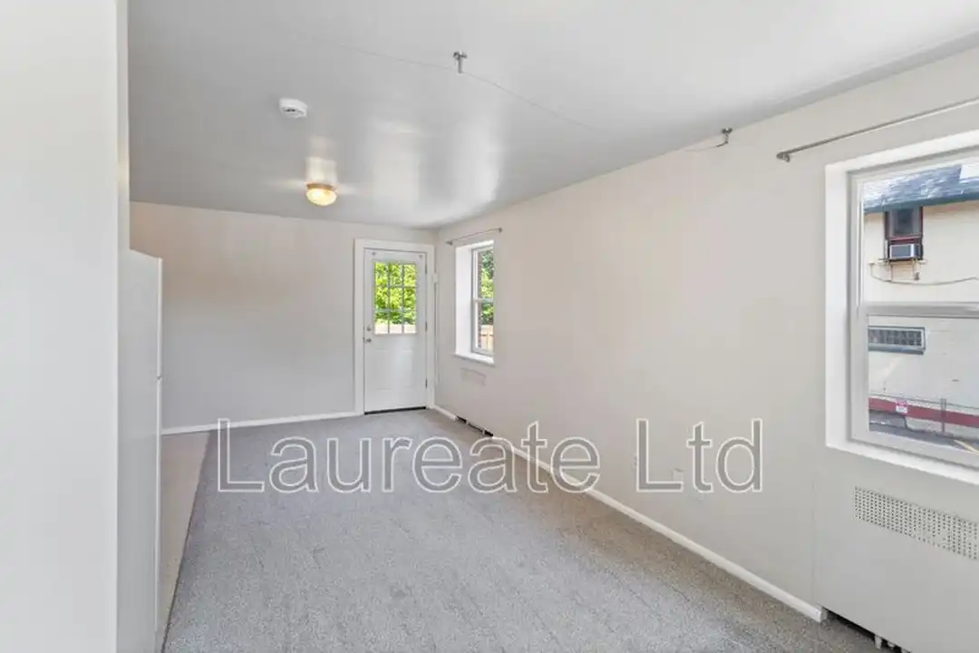 1432 N Gaylord St unit # 7 - View 4