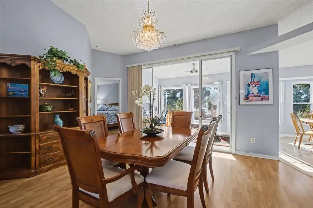 25049 Navel Ave - More