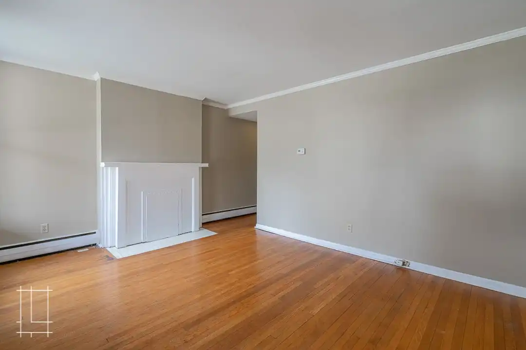Apartment in Columbus - View 2