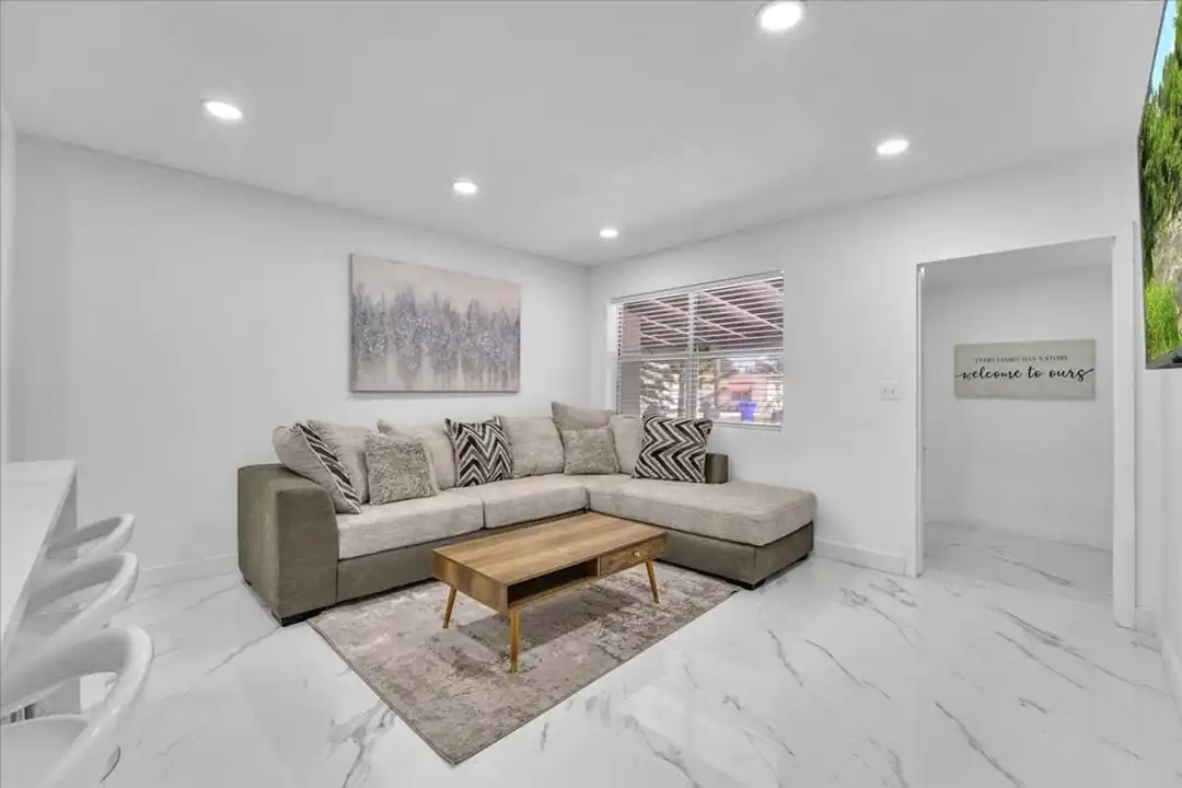 1208 N 25th Ave unit 1342012P - View 2