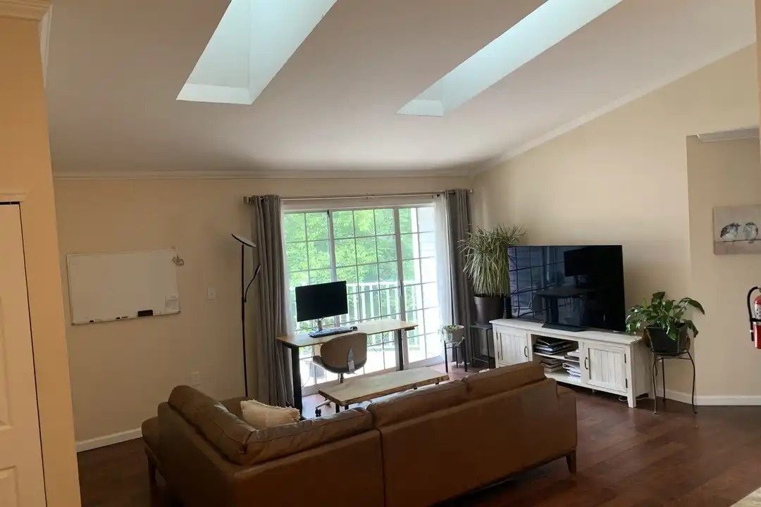 264 Kempsey Dr - View 6