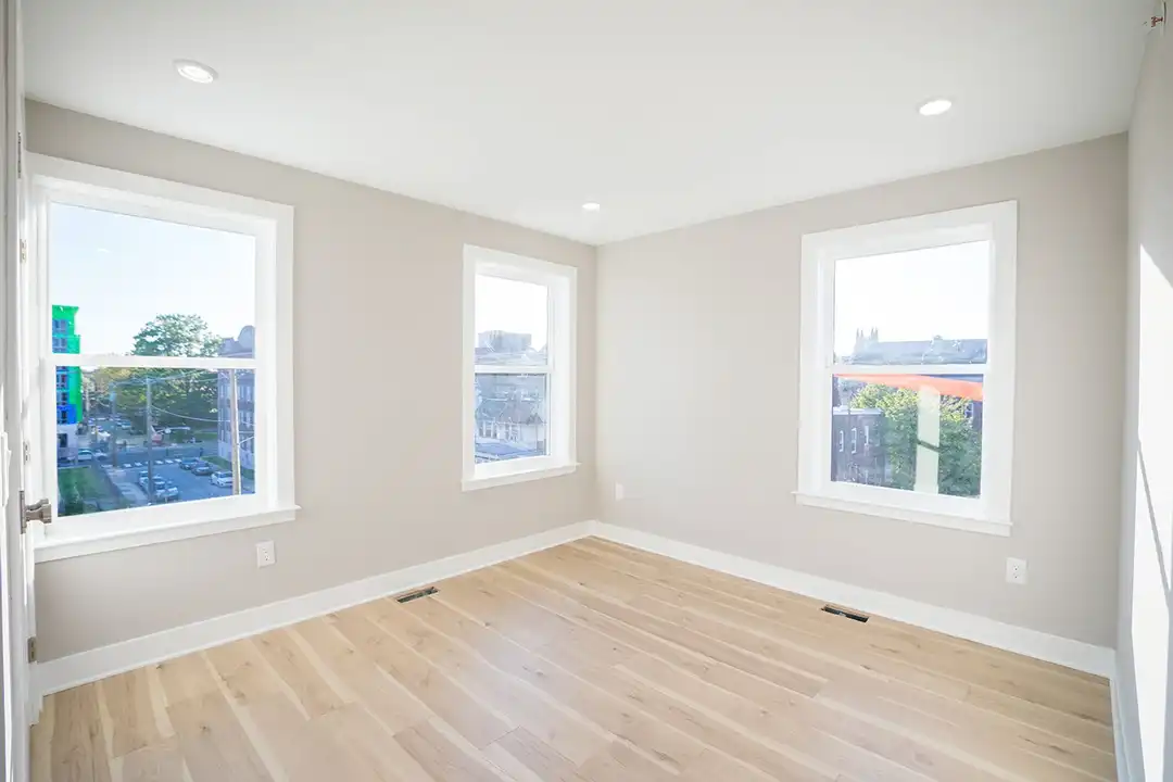4926 Locust St unit 3R - More