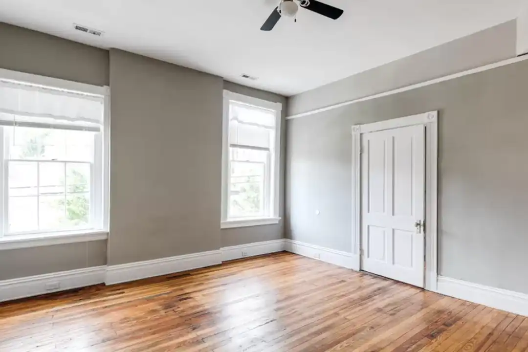 939 W Grace St unit 1 – photo 1