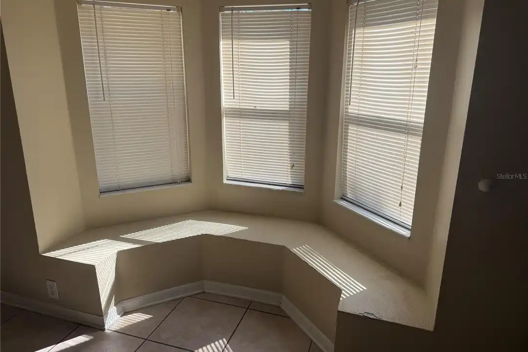 House in Fish Hawk - View 5