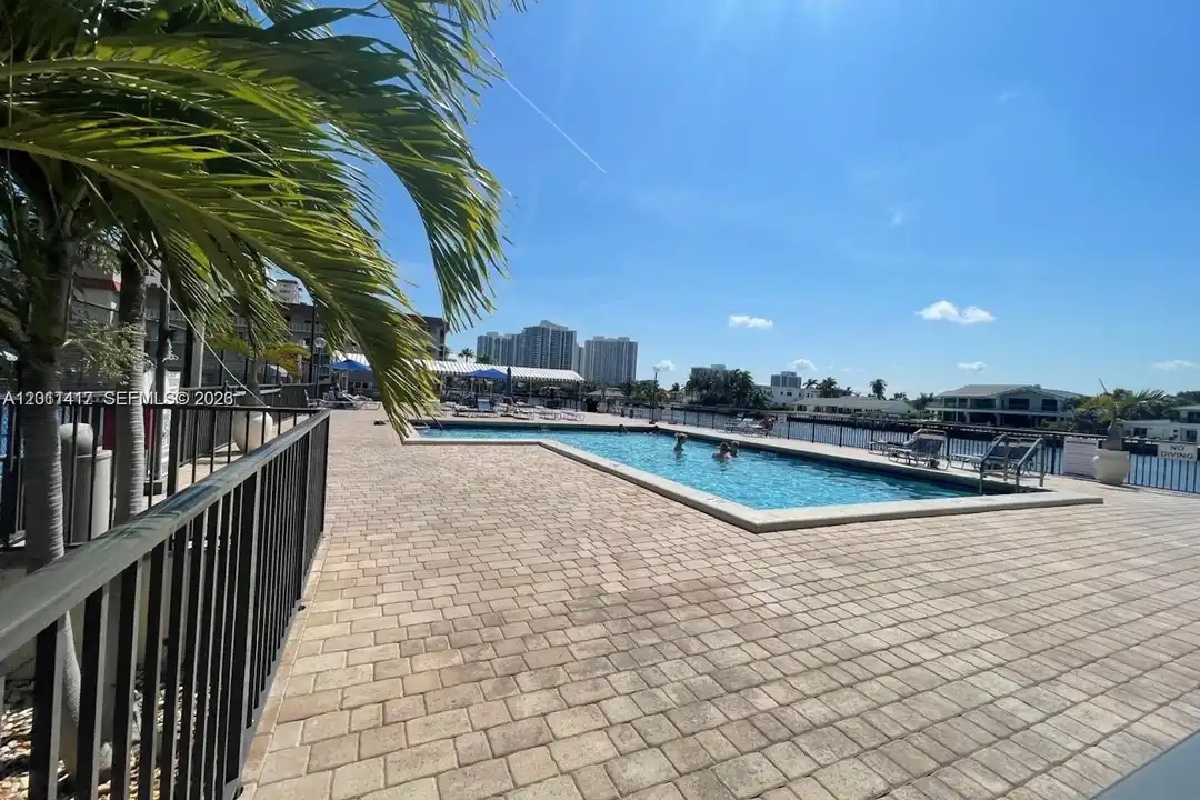 2049 S Ocean Dr #1504 - View 3