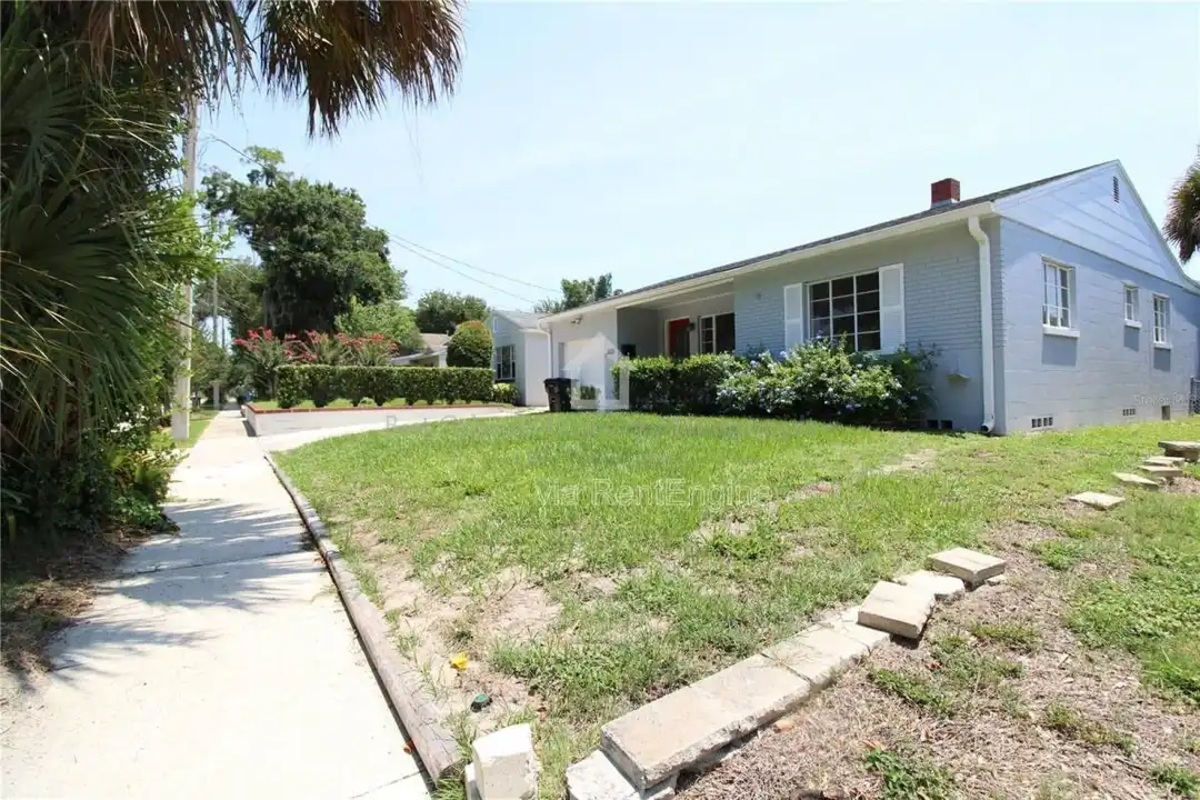 1639 Oakmont Ln - View 3