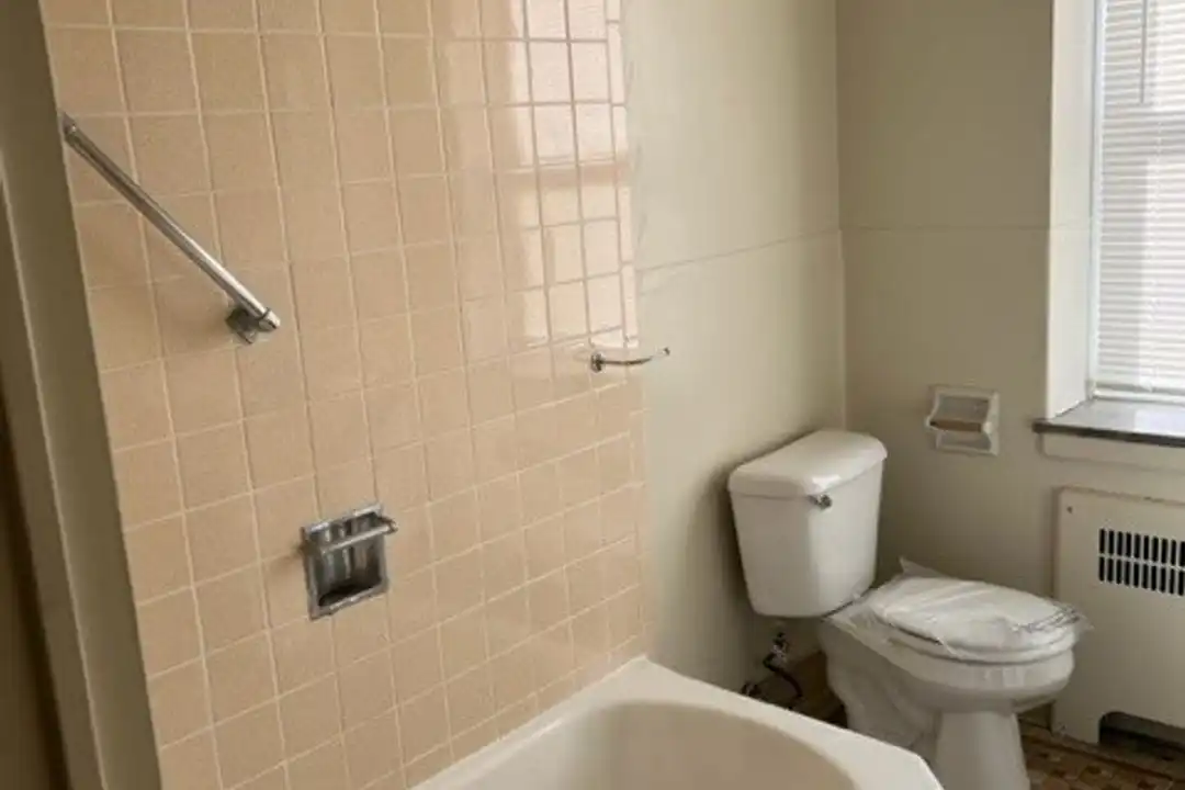 Apartment in Allentown - View 3
