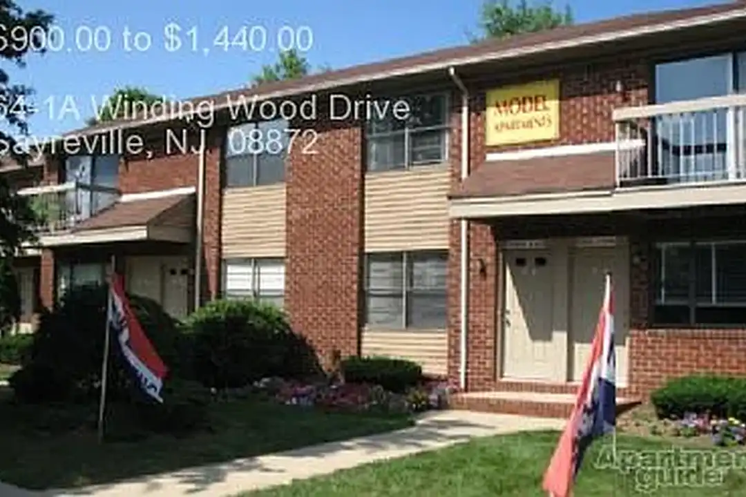 WINDING WOOD APARTMENTS - View 4