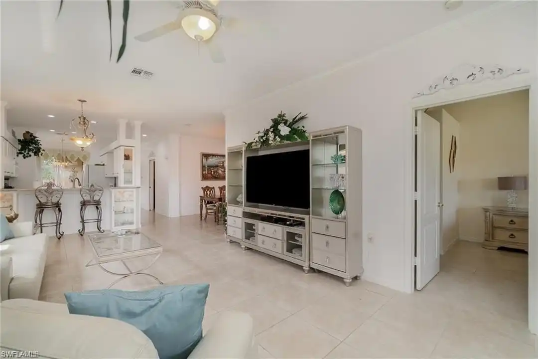 1637 Morning Sun Ln #E-12 - View 2