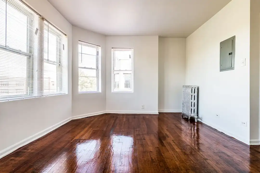 7701 S Stewart – photo 1