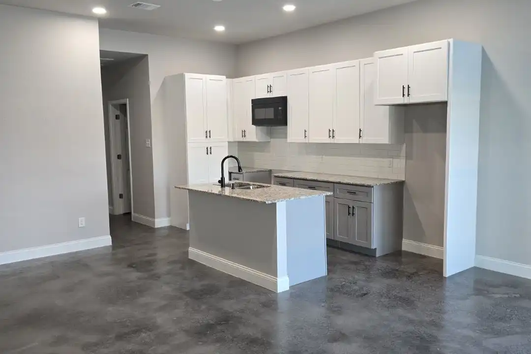 House in Kendleton - View 3