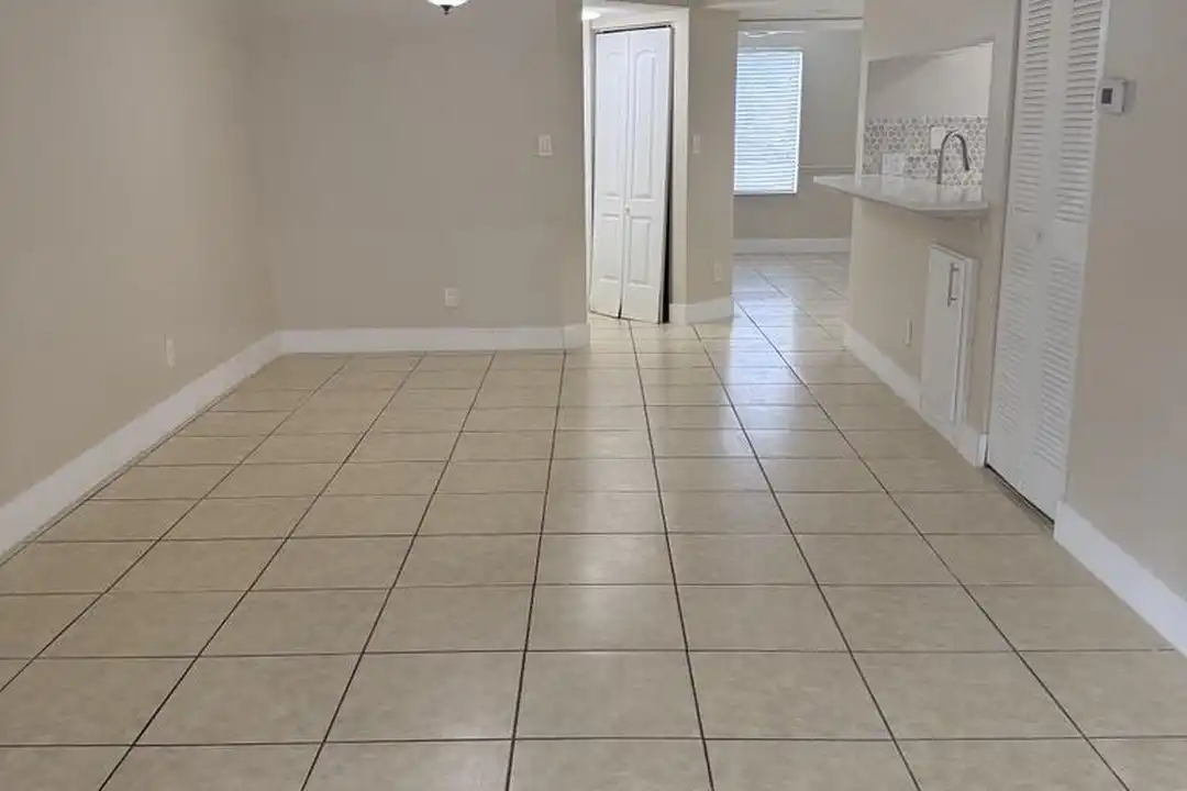 998 Coral Club Dr unit 998 - View 4