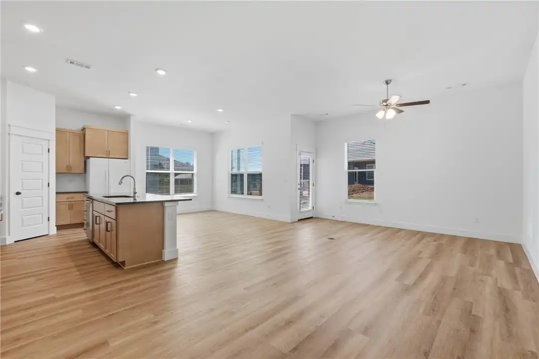 5071 Vista Ave - View 5