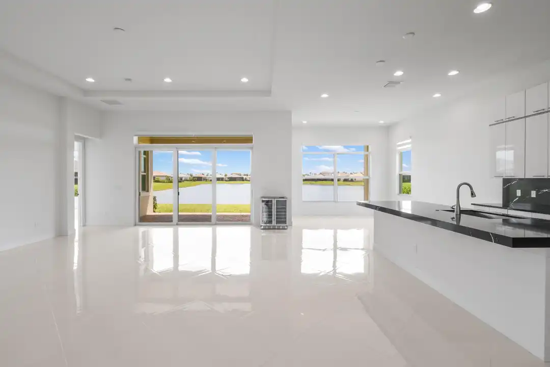 9019 SW Terzi Wy - More