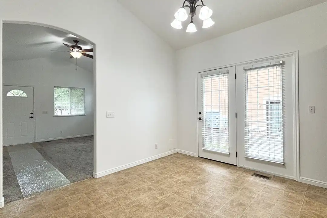 Apartment in Draper - View 4