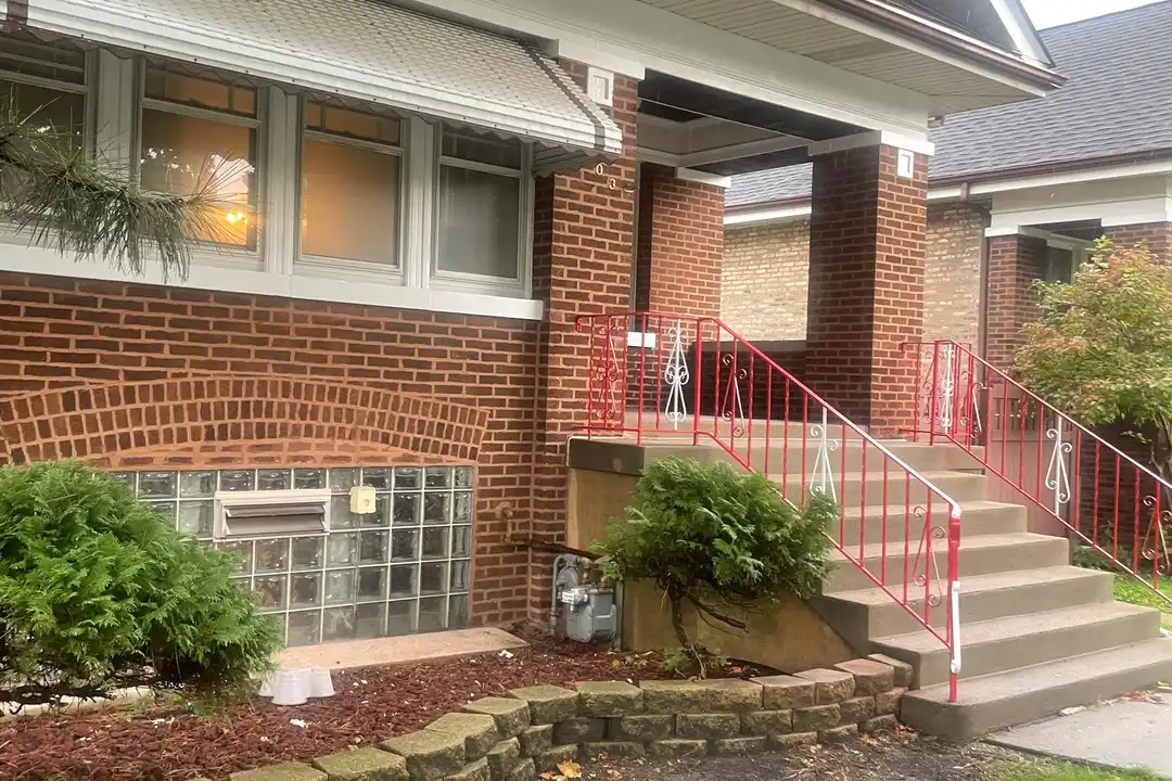 1903 Ridgeland Ave – photo 1