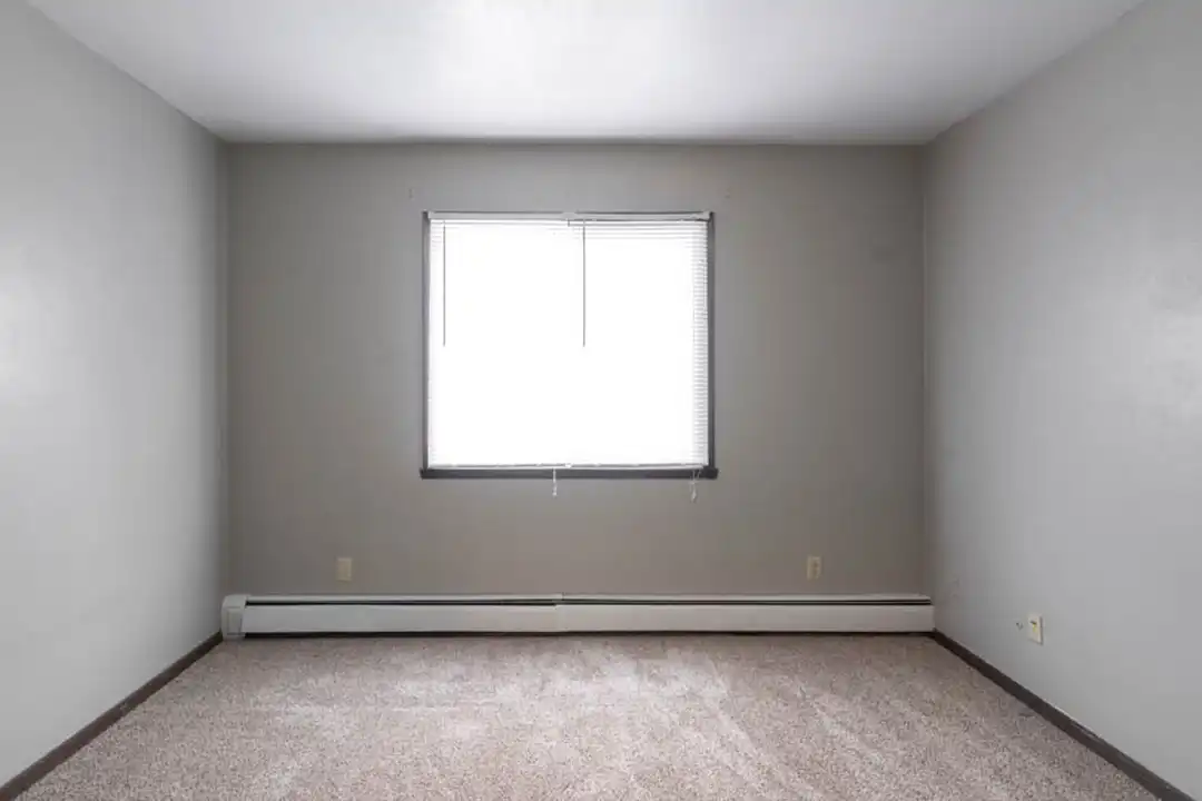 3419 Kingswood Pl - View 4