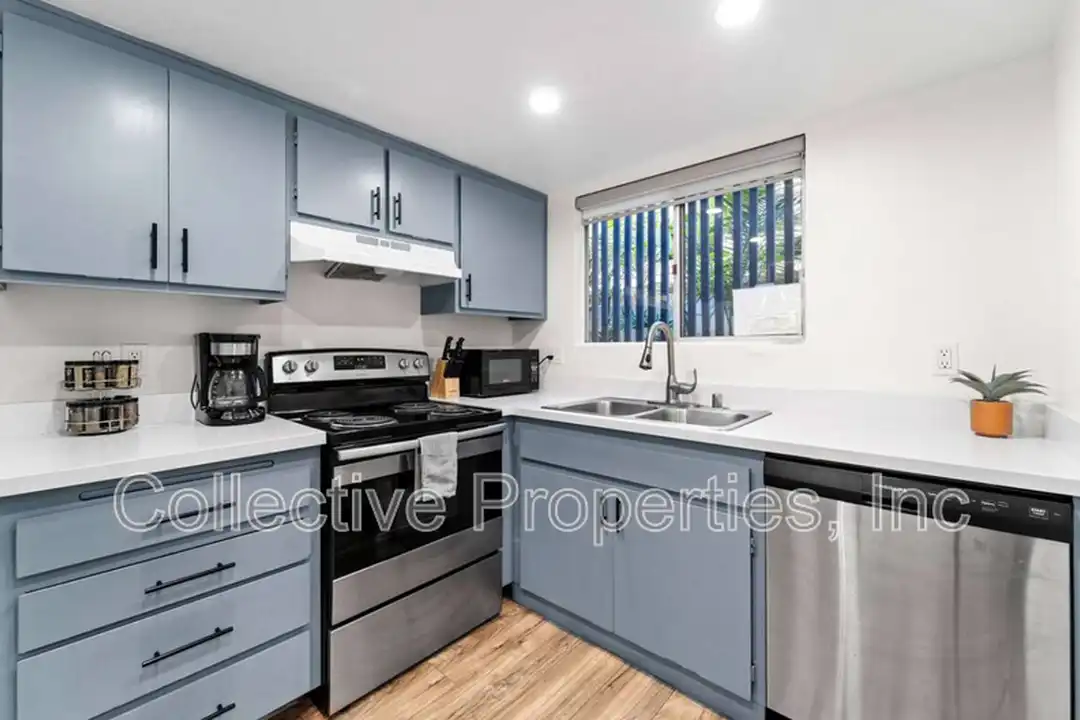 2735 Hornblend St unit # 3 3 - View 4