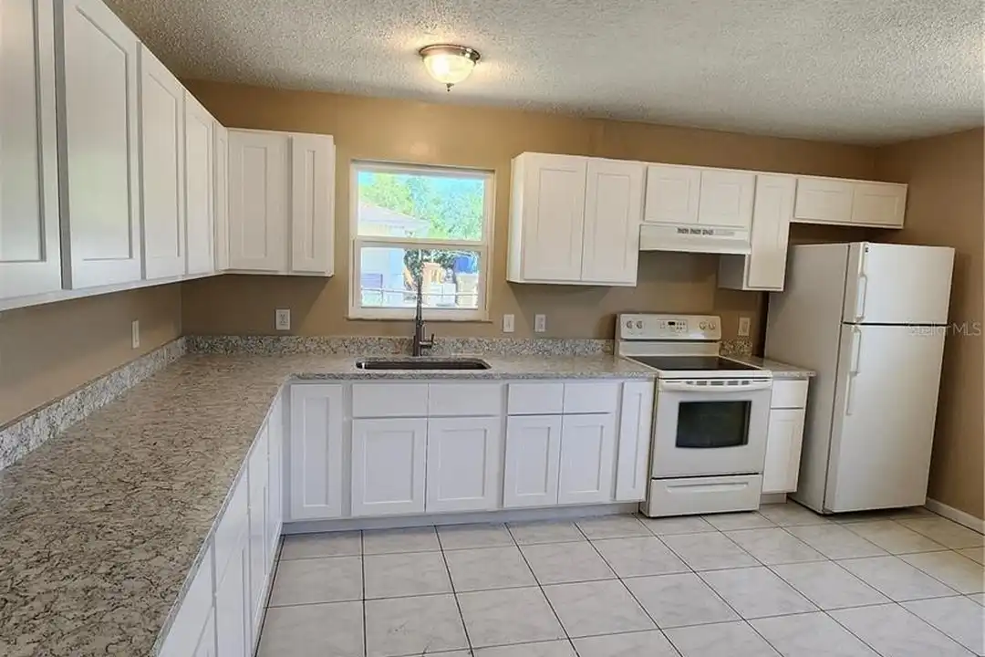 2429 Centennial Blvd - View 3