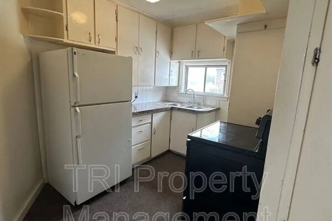 2224 9th Ave - View 6
