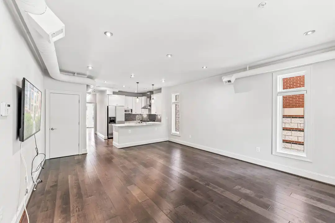 2111 11th St NW unit # 4 - View 6