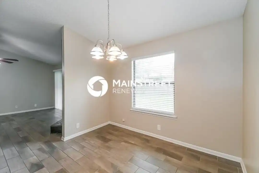10838 Naples Ct S – pohled 6