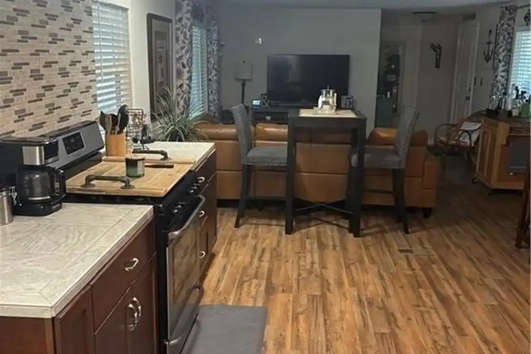 670 Channel Way - View 2