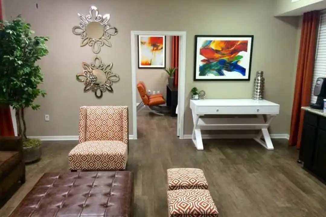 Apartment in Webster - View 4