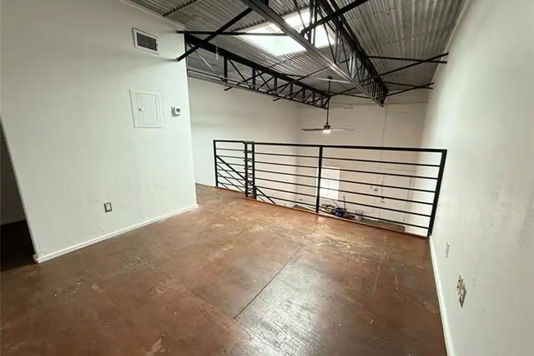 3129 Ross Ave unit 4 - View 5
