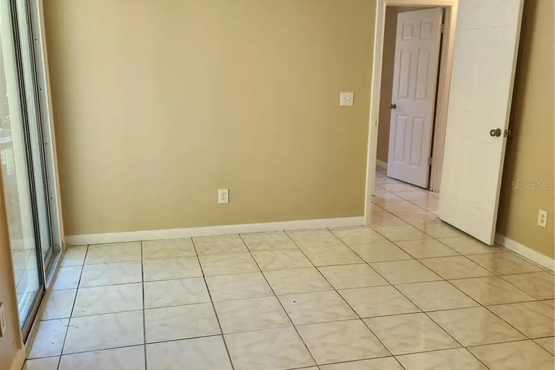 2429 Centennial Blvd - More