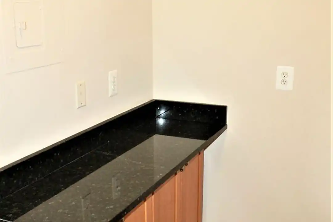 2070 Belmont Rd NW unit 201 - View 6