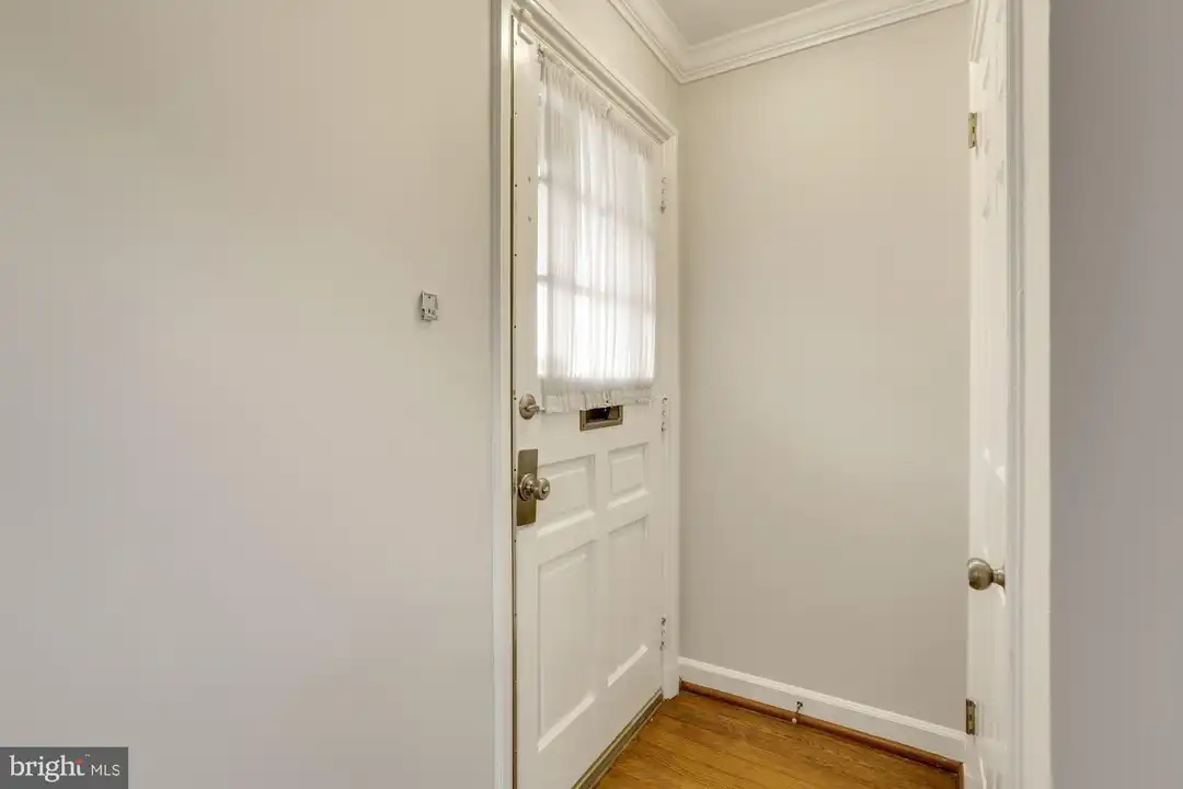 Apartment in Arlington - View 2