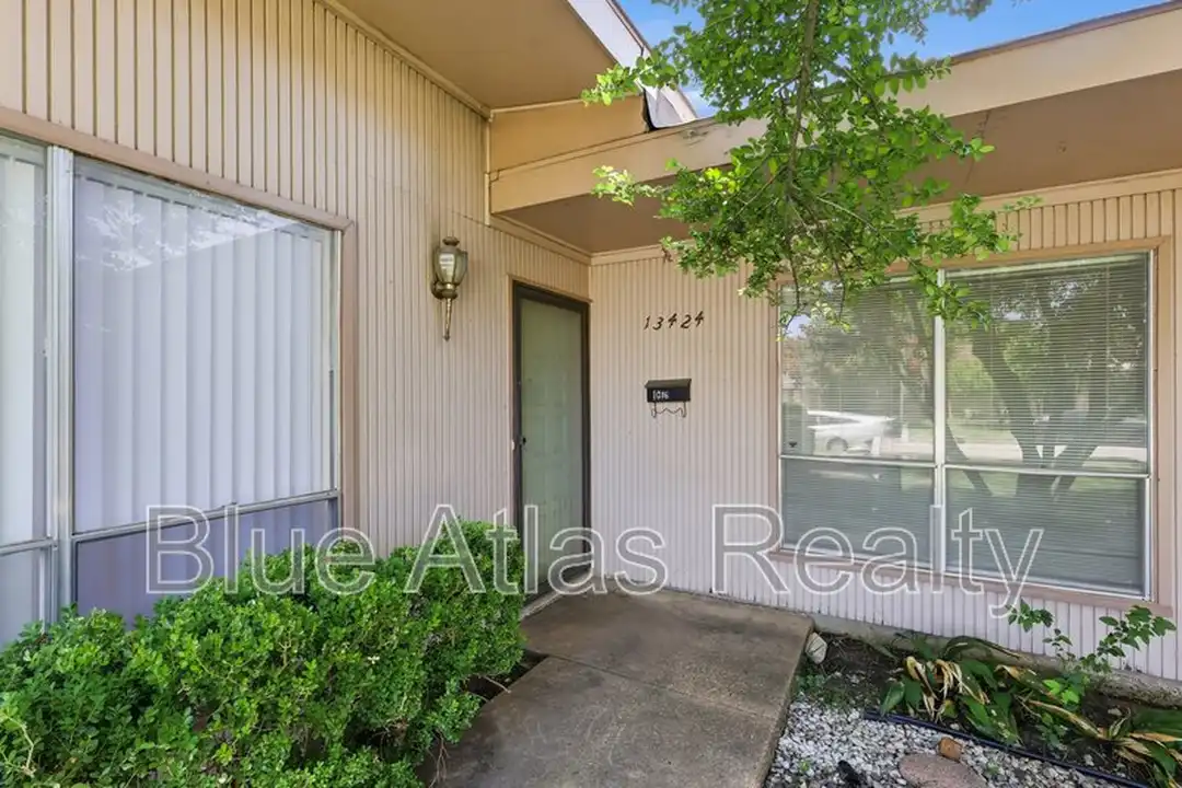 13424 Blossomheath Ln - View 2