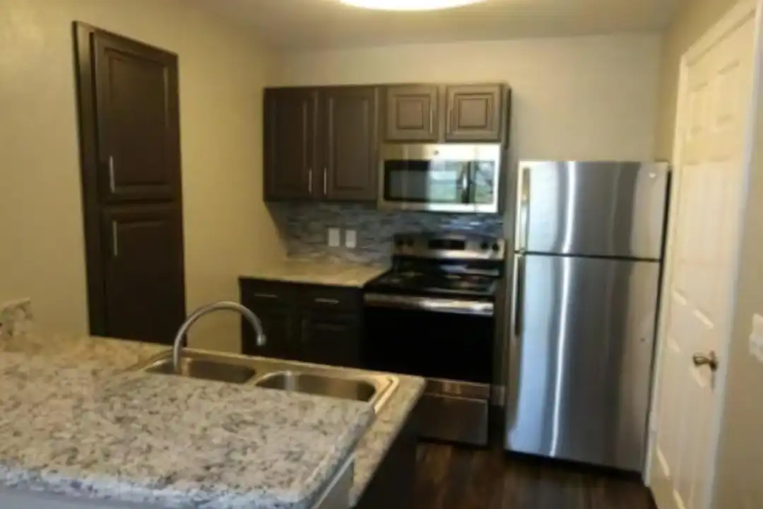2950 Mustang Dr - View 3