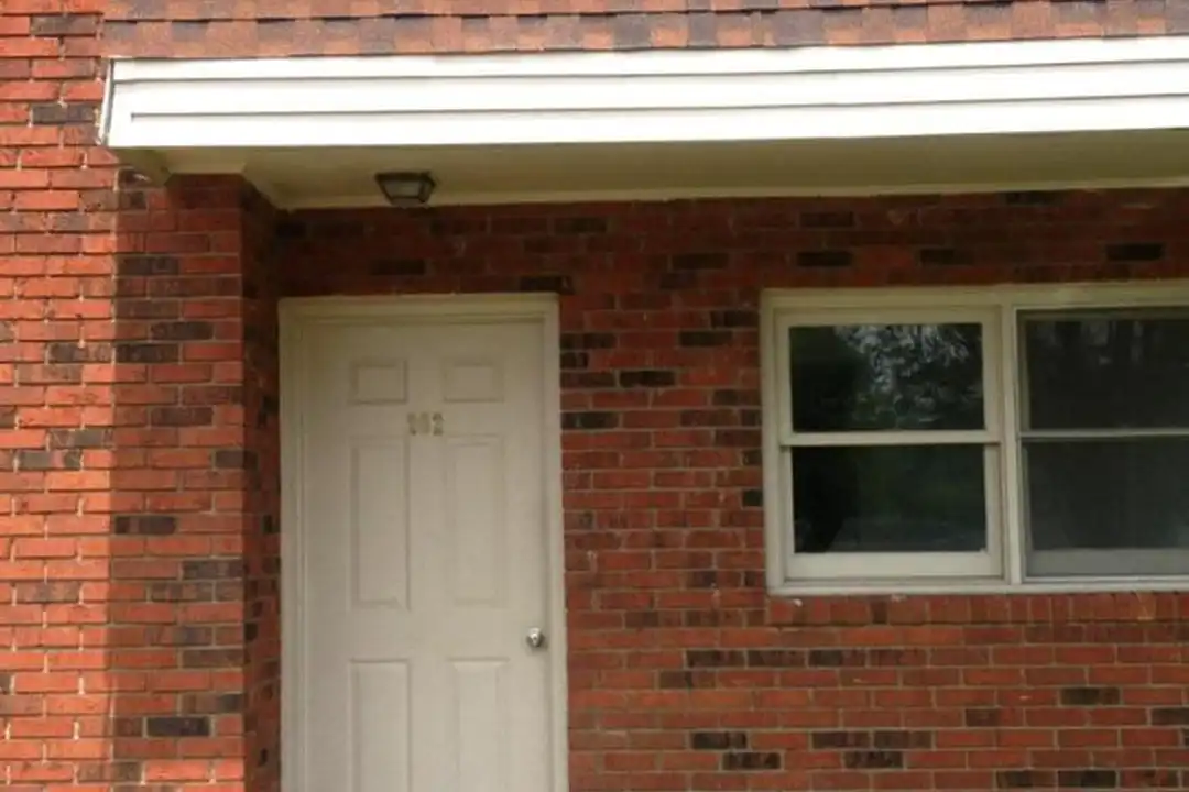 91 Carman Dr – photo 1 of 16