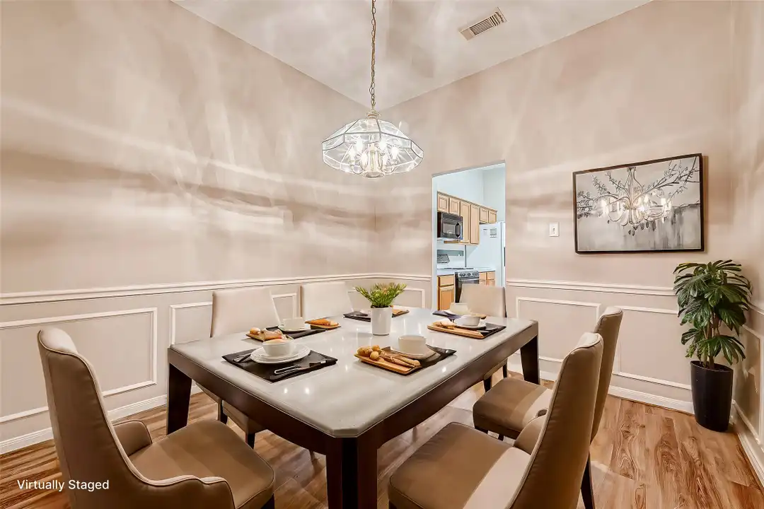 1524 Robin Ave - More