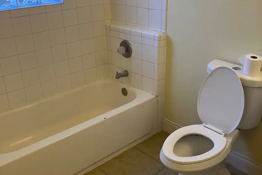 Apartment in Tucson - More