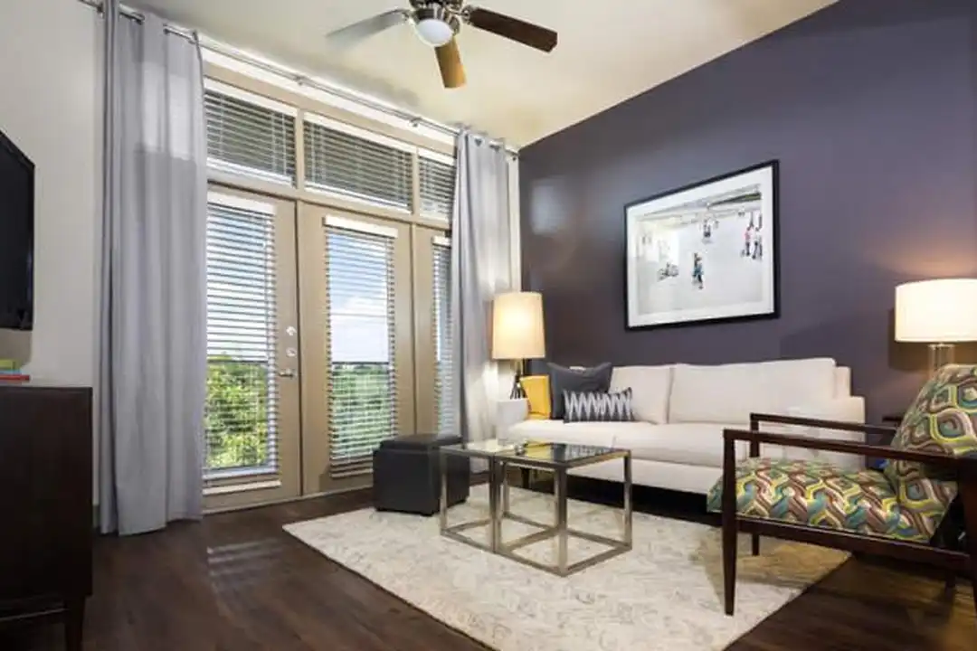 2221 Yale St – photo 1
