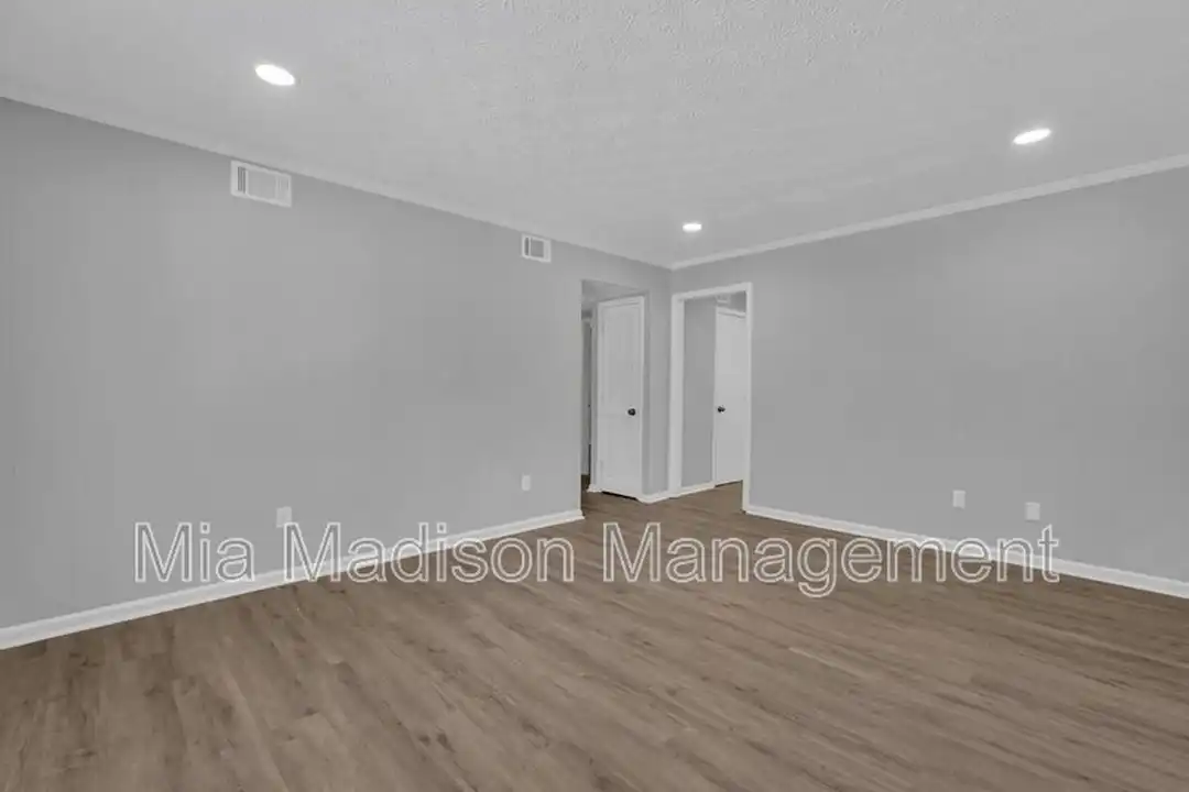 111 E Mell St unit # 12 - View 4